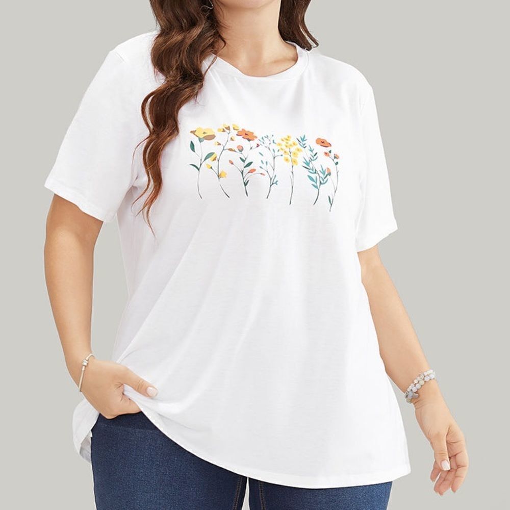 BloomChic White Floral Short Sleeve Tee